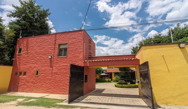 LLovaneli House - HiveNB