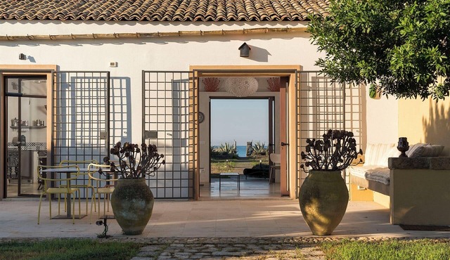 Lo Scarabeo - Three Bedroom Villa, Sleeps 6
