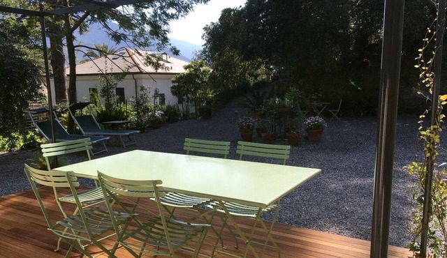 Lo Sceriffo: Charming house with peaceful garden in private park- With A/C