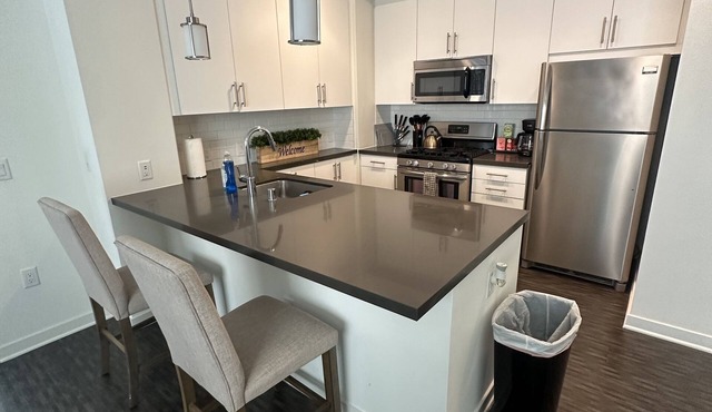 Located Downtown LA, Amazing 2BR w. Patio