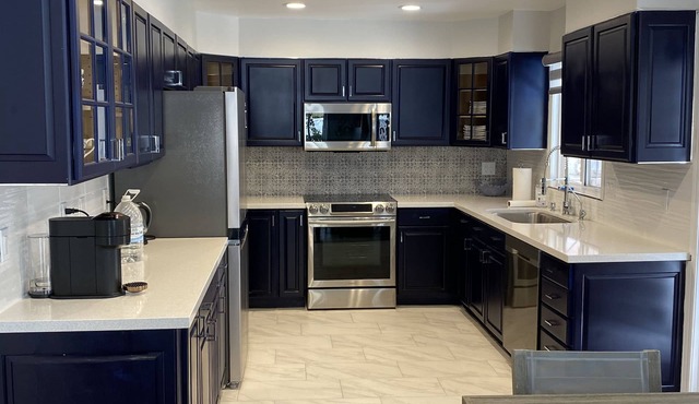 Located in the heart of Scottsdale, with the walking distance to restaurants