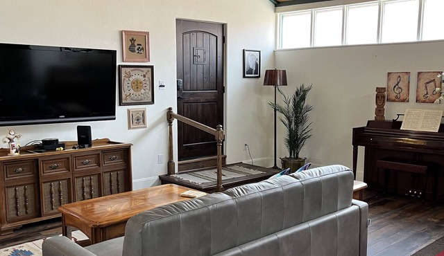 Located within in Old Town Albuquerque Walking Distance to shops and museums