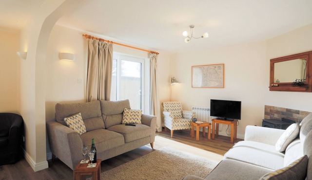 Lock Cottage, 3 bed cottage (sleeps 6) in Lockton nr Pickering