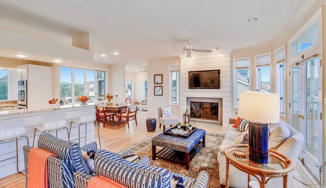 LOCK IN YOUR BEACH ESCAPE! USUALLY BOOKED JUN 21-28 NOW DISCOUNTED $400! *Rate listed reflects discount CANAL FRONT! Free Golf at Bear Trap Dunes and MORE!