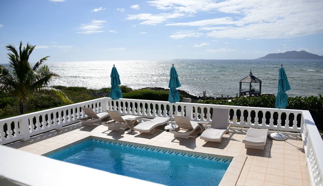 Lockrum Point Villa: Seaside Villa 3 Bed/3 Bath/Pool