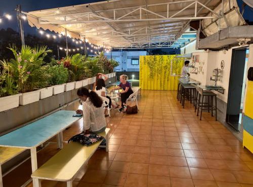 Locomo Hostel OG - Stay Work Eat
