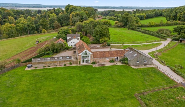Lodge Barn