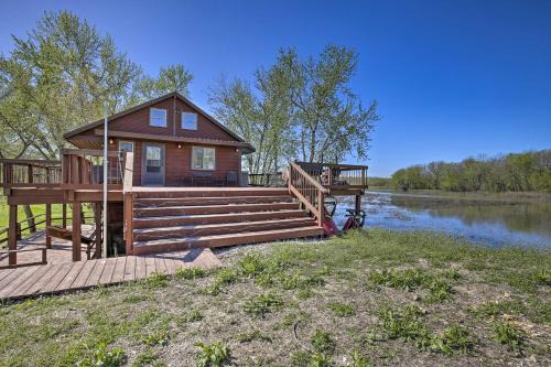 Lodge on 240 Acres w/Deck, Grill & Fire Pit!