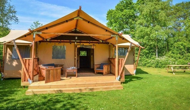 Lodge tent 2
