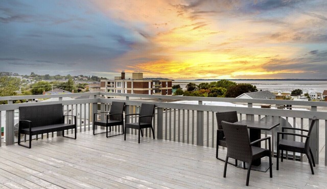 Loft 305 - Rooftop - Downtown - 55" TV
