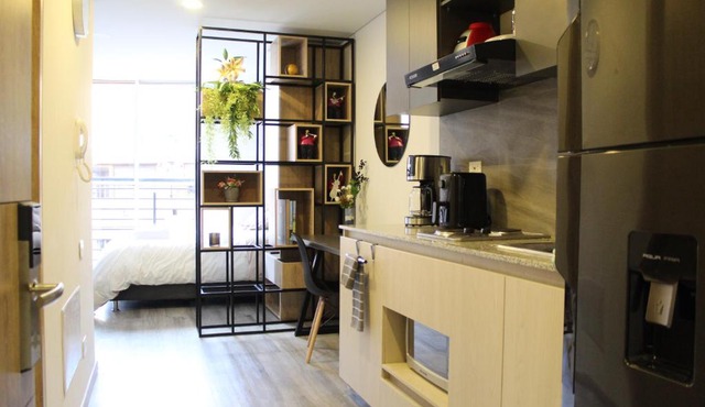 Loft between best business centers & restobars