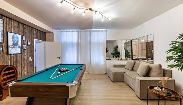 'Loft Mit Whirlpool, Sauna, Billard' with Private Garden and Wi-Fi