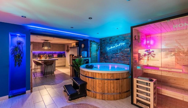 Loft SPA privatif 2-4 pers - Jacuzzi & Sauna près de Strasbourg