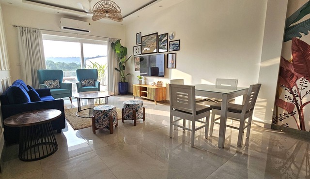 Loft Style Duplex w Forest View - The Open House