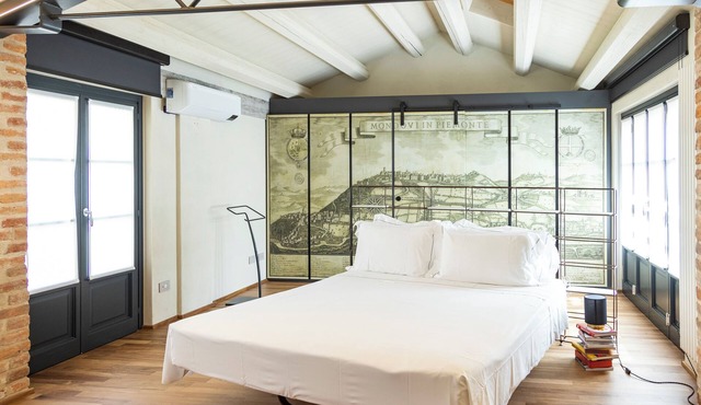 Loft with timeless splendor in the historic center of Mondovi Piazza