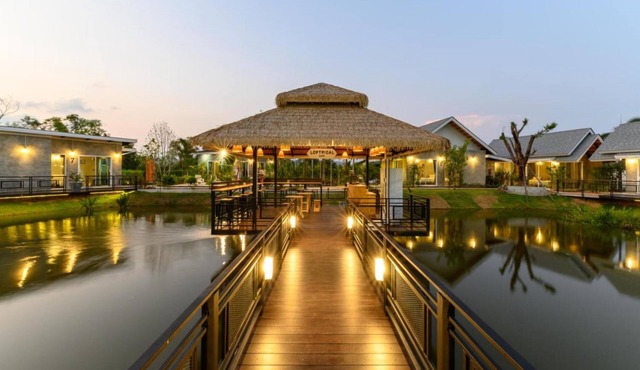 Loftpical Resort