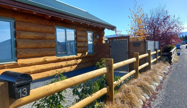 Log Cabin - Cosy and comfortable.