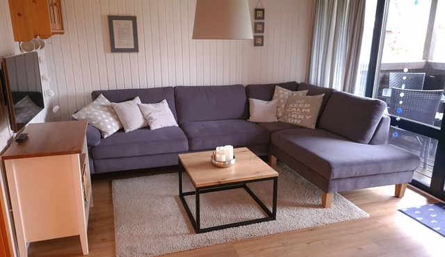 Log house with large garden - WiFi included - only 5 minutes to the beach