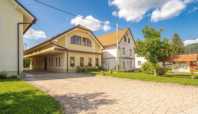Logar Farm Stay near Lake Cerknica - R4, Grahovo, Slovenia