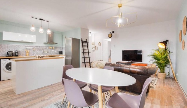 Logement avec parking privatif au pied du tram