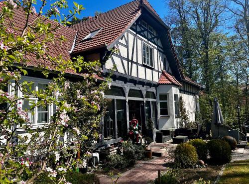 Logis ARMIN im Landhaus Labes