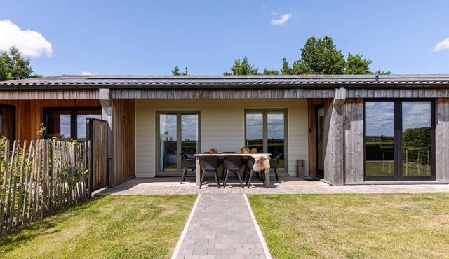 Logis Espoir - A spacious holiday home with garden