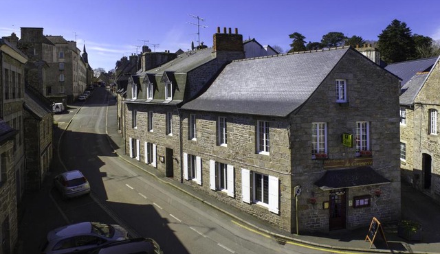 Logis Hôtel du Commerce