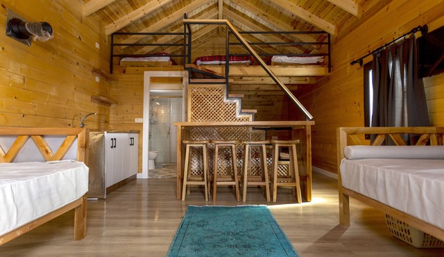 LogNikfer Bungalows