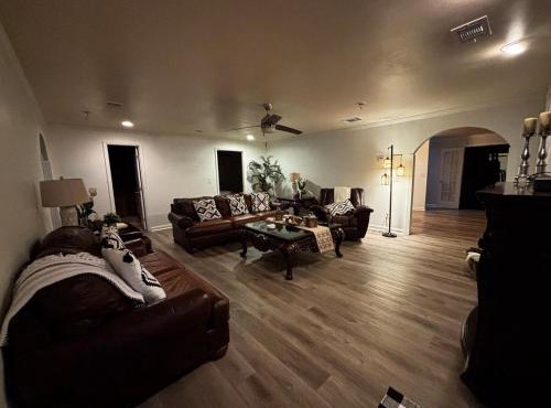 Lomas Home