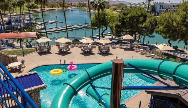 London Bridge Resort - One Bedroom Suite