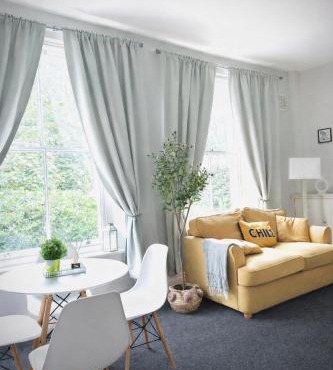 London Oval Apartment