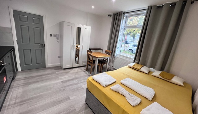 London, Palmers Green, Wood Green, Southgate