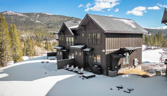Lonely Mountain Chalet