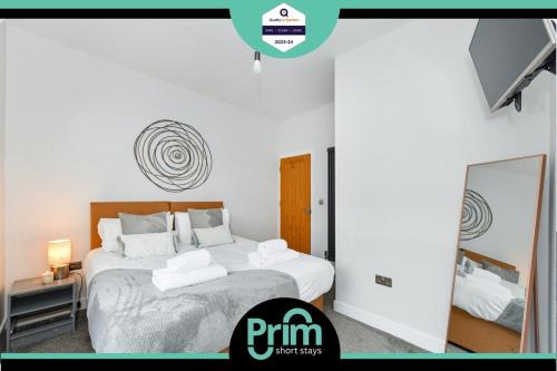 Long Eaton Modern 4bed House