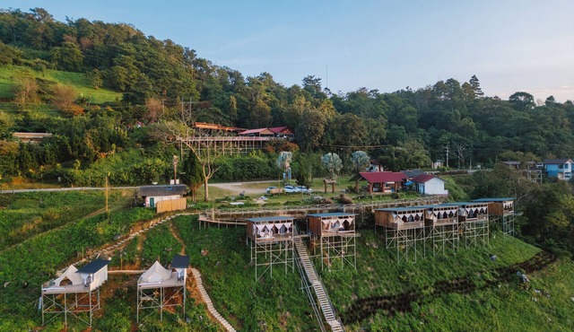 Long Hak Khao Camping Phu Chi Fa