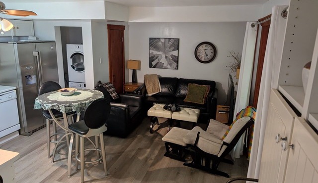 Long term only - Cozy Lakefront 2BDR with Hot Tub in the Village