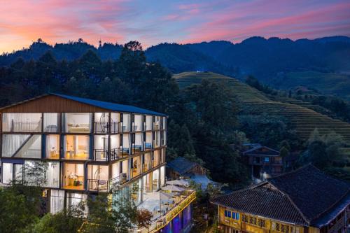 Longji Terrace Mountain Bank Crossing Hotel