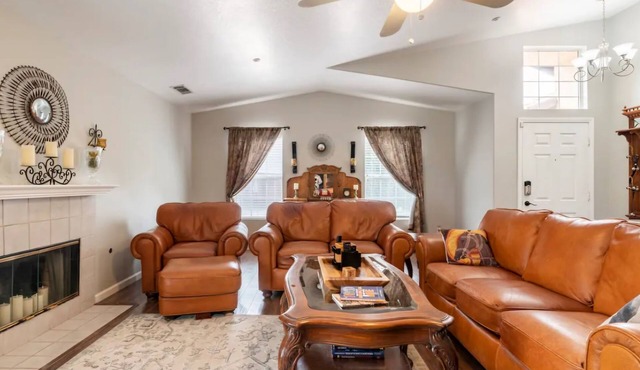 LOOK! Centrally located, large clean house, big yard, friendly dogs welcome