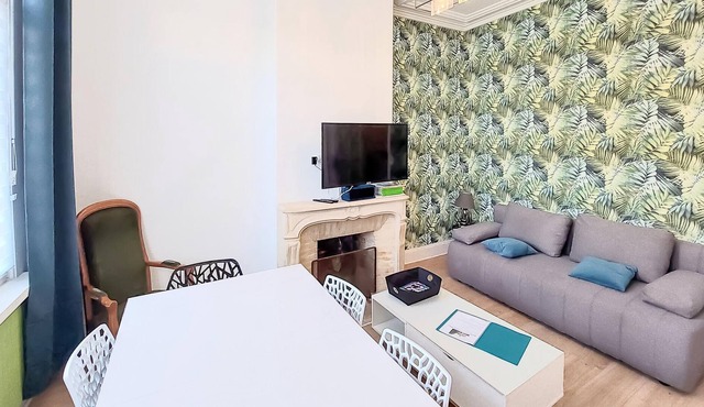 Look forward to a fantastic vacation experience in this beautiful vacation home near the sea!