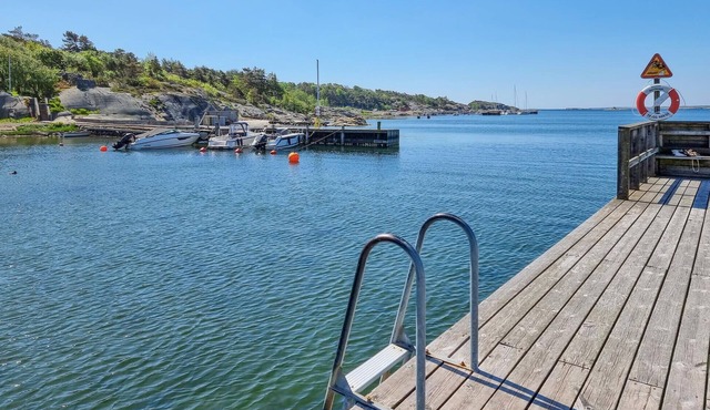 Look forward to nature experiences and exciting attractions in this holiday home on a peninsula.