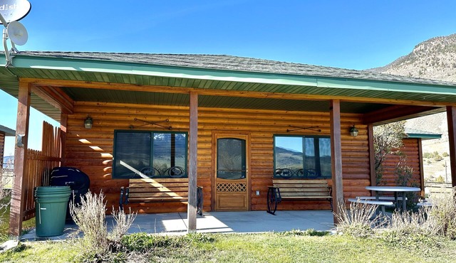 Looking for an Alternative to a Big Box Motel? We're it!