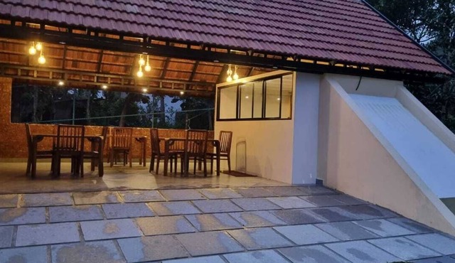 Looking for an Ayurvedic holiday at the lap of Kerala's green haven "Wayanad".