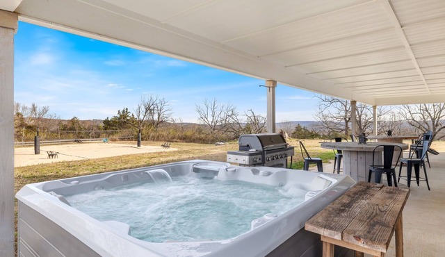 Lookout Lodge-Sand Volleyball-Hot Tub-Movie Room