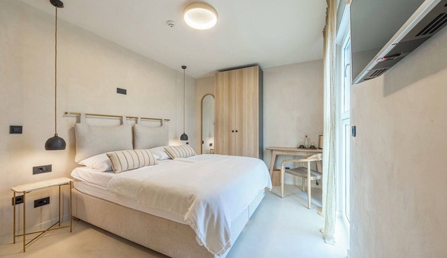 Loor Luxury Retreat