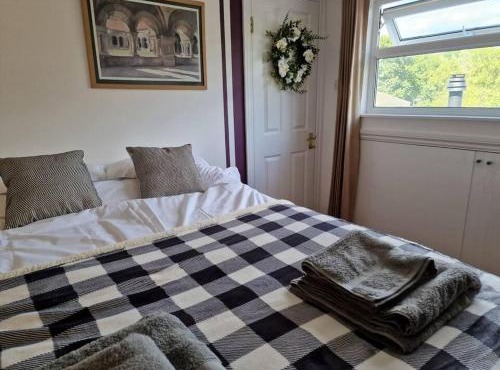 Lopez Home Crawley