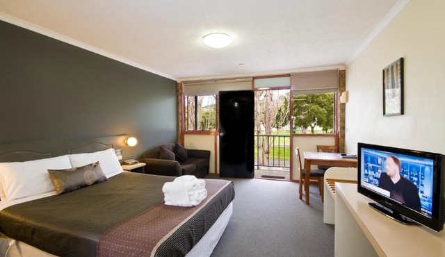 Lorne Coachman Inn