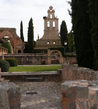 Los Claustros de Ayllón