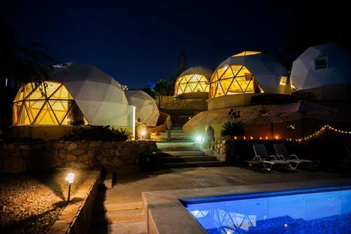 Los Domecitos - Geodesic Dome Retreat