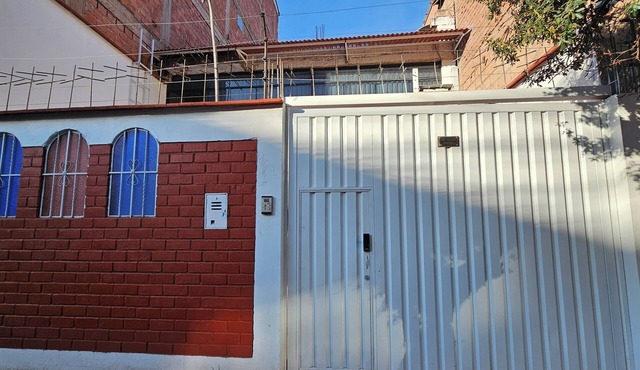 Los Profesionales - Casa Completa a Solo 10 Minutos del Centro