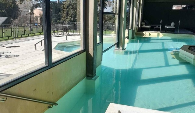 Los Robles Apart Hotel